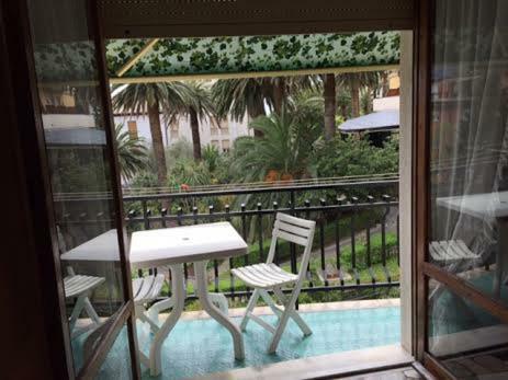 Appartamento Jolie - Vicino Alle Spiagge Con Ac Monterosso al Mare Luaran gambar