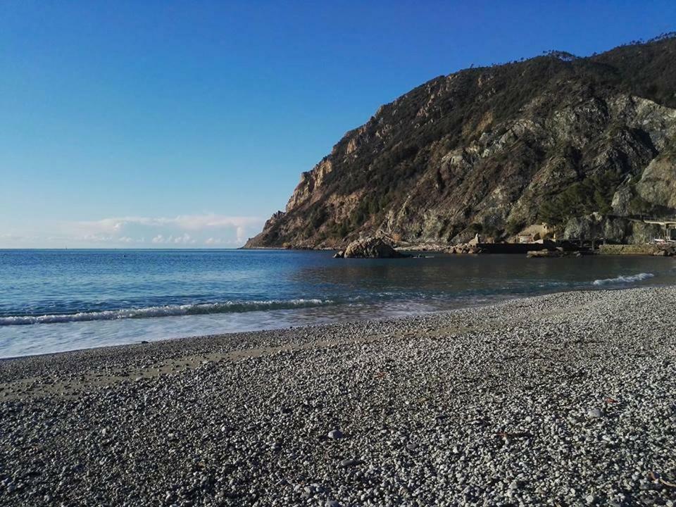 Appartamento Jolie - Vicino Alle Spiagge Con Ac Monterosso al Mare Luaran gambar