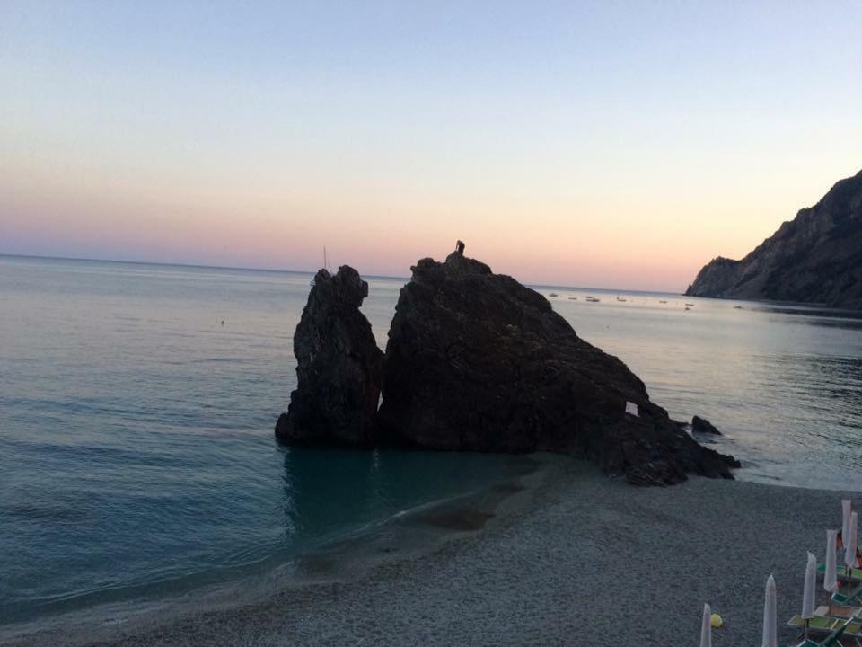 Appartamento Jolie - Vicino Alle Spiagge Con Ac Monterosso al Mare Luaran gambar