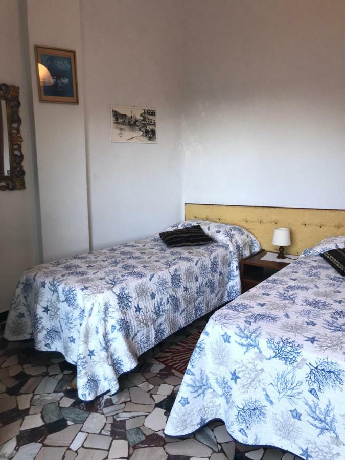 Appartamento Jolie - Vicino Alle Spiagge Con Ac Monterosso al Mare Luaran gambar