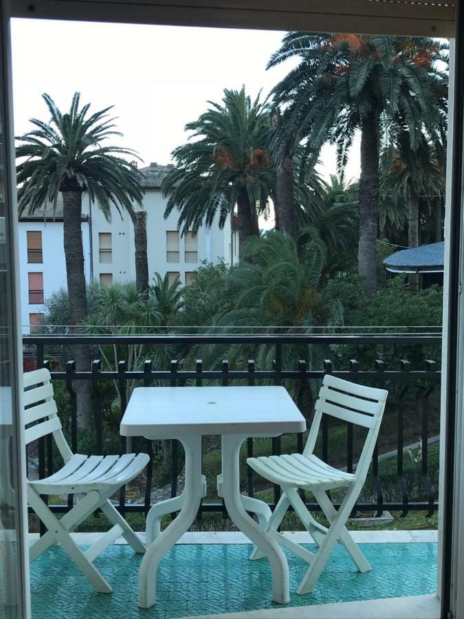 Appartamento Jolie - Vicino Alle Spiagge Con Ac Monterosso al Mare Luaran gambar